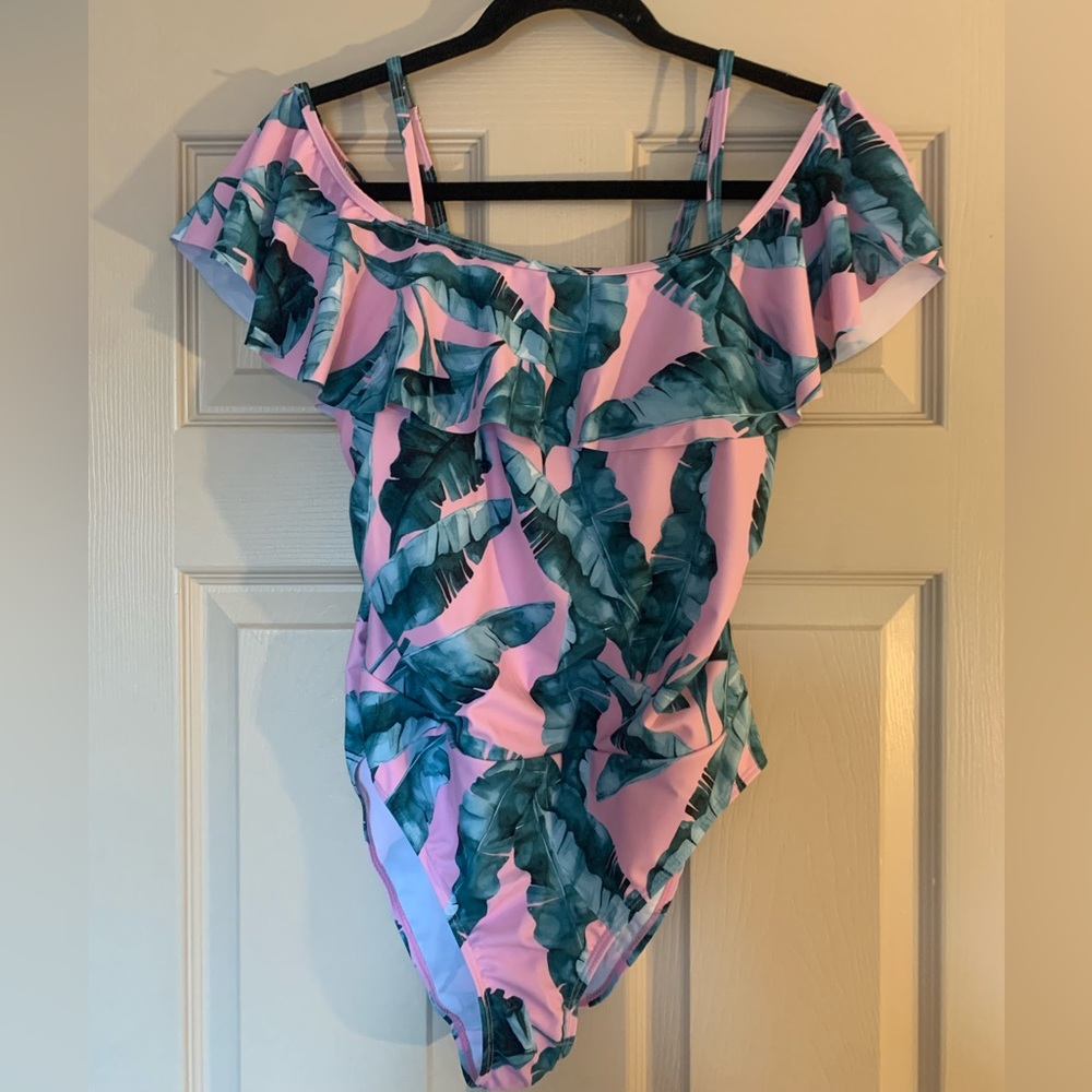 Shein Maternity Swimsuit NWOT Size M